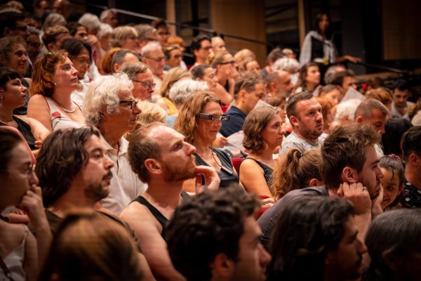 2023-07-24 - audio description, lunettes Vedène - © Karine Music : Festival d'Avignon --23